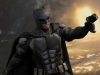 hot-toys-justice-league-tactical-suit-batman-006