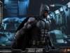 hot-toys-justice-league-tactical-suit-batman-013