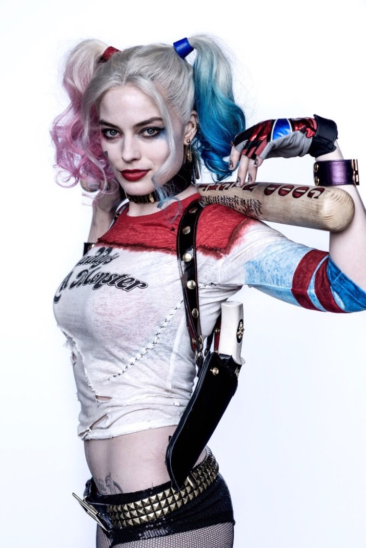 Margot Robbie Jako Harley Quinn Na Nowym Zdjęciu Batcave