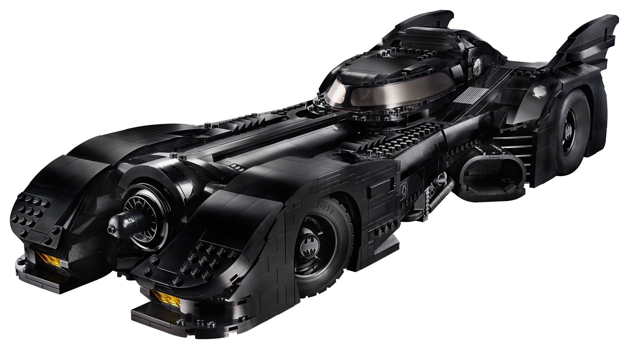 LEGO Batmobil z filmu “Batman” BatCave