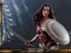 hot-toys-jl-wonder-woman-deluxe-006