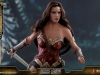 hot-toys-jl-wonder-woman-deluxe-022