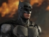 hot-toys-justice-league-tactical-suit-batman-005