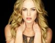  Caity Lotz