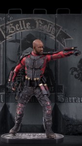 635890571725324396-SS-Deadshot-Statue-1