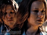 Jesse-Eisenberg-and-Amy-Adams-000220458